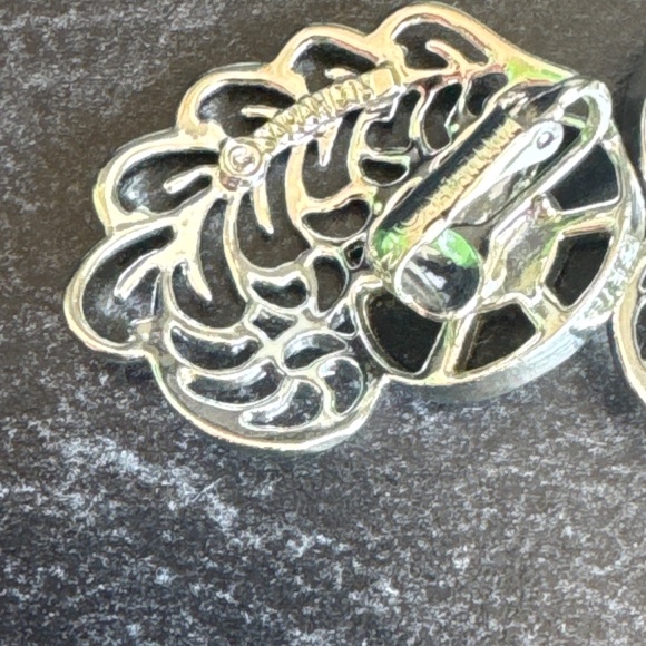 Vintage Sarah Coventry clip on earrings - Picture 4 of 5